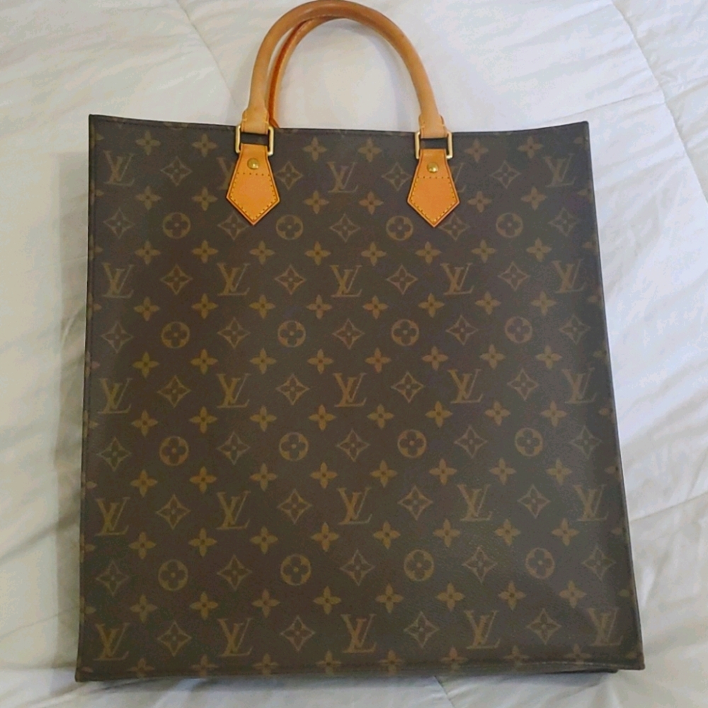 - Authentic Louis Vuitton Sac Plac Tote